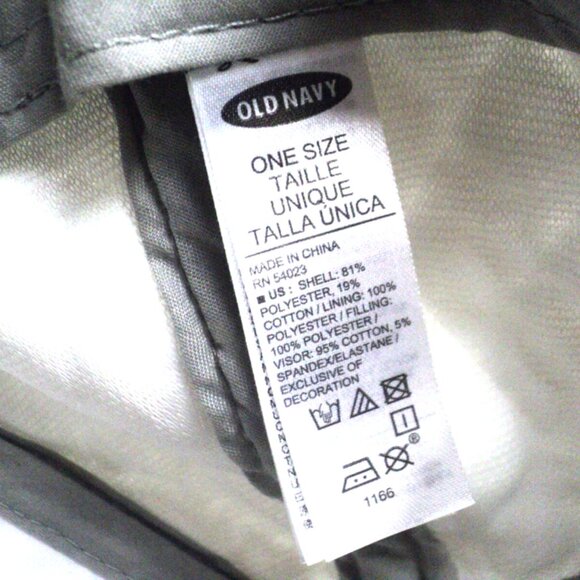 Old Navy Stay Wild Youth Cap Gray One Size Snap Back Wolf Coyote Excellent! - Picture 6 of 6